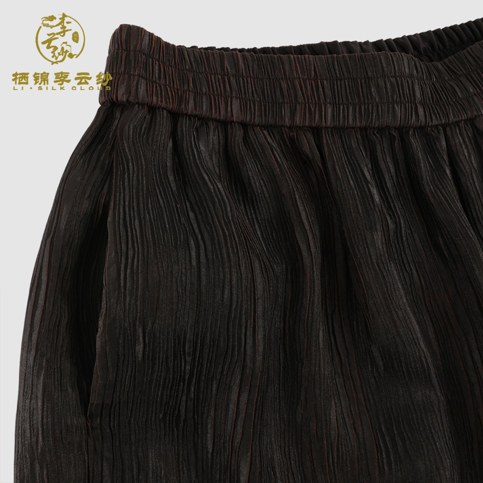 Xiangyunsha embroidered trousers · Soft misty feel  Southeast Asian resort style Guangdong Black Pearl Gambiered Guangdong Gauze xiangyunsha