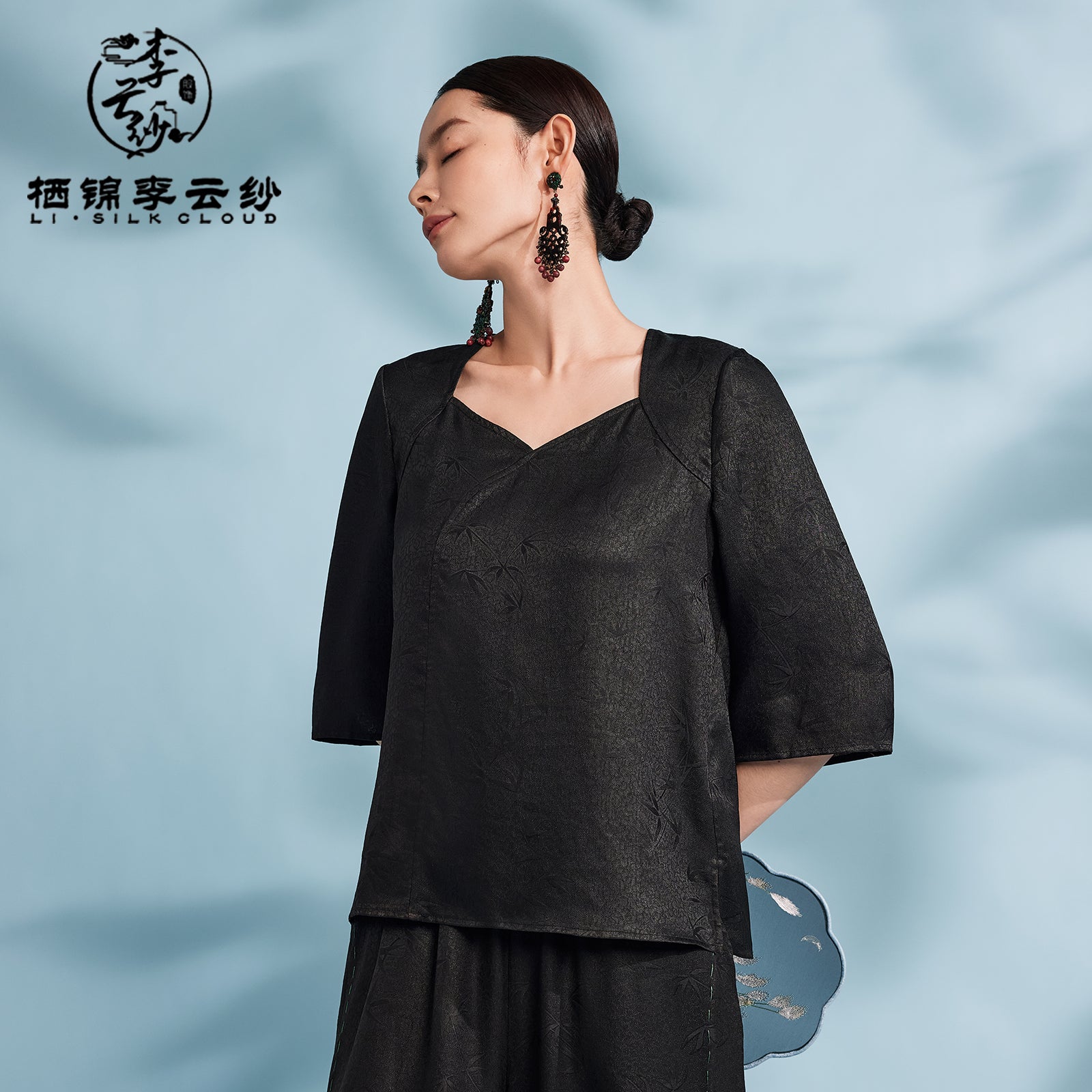 Top - Lustrous Shiny Fabric, Ultra-Soft Skin-Friendly, Traditional Guangdong Black Pearl Gambiered Guangdong Gauze xiangyunsha