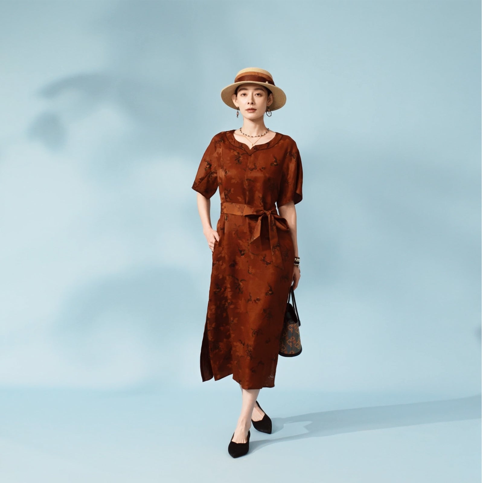 Chinese-style Xiangyunsha dress · handmade classical embroidery Guangdong Black Pearl Gambiered Guangdong Gauze xiangyunsha
