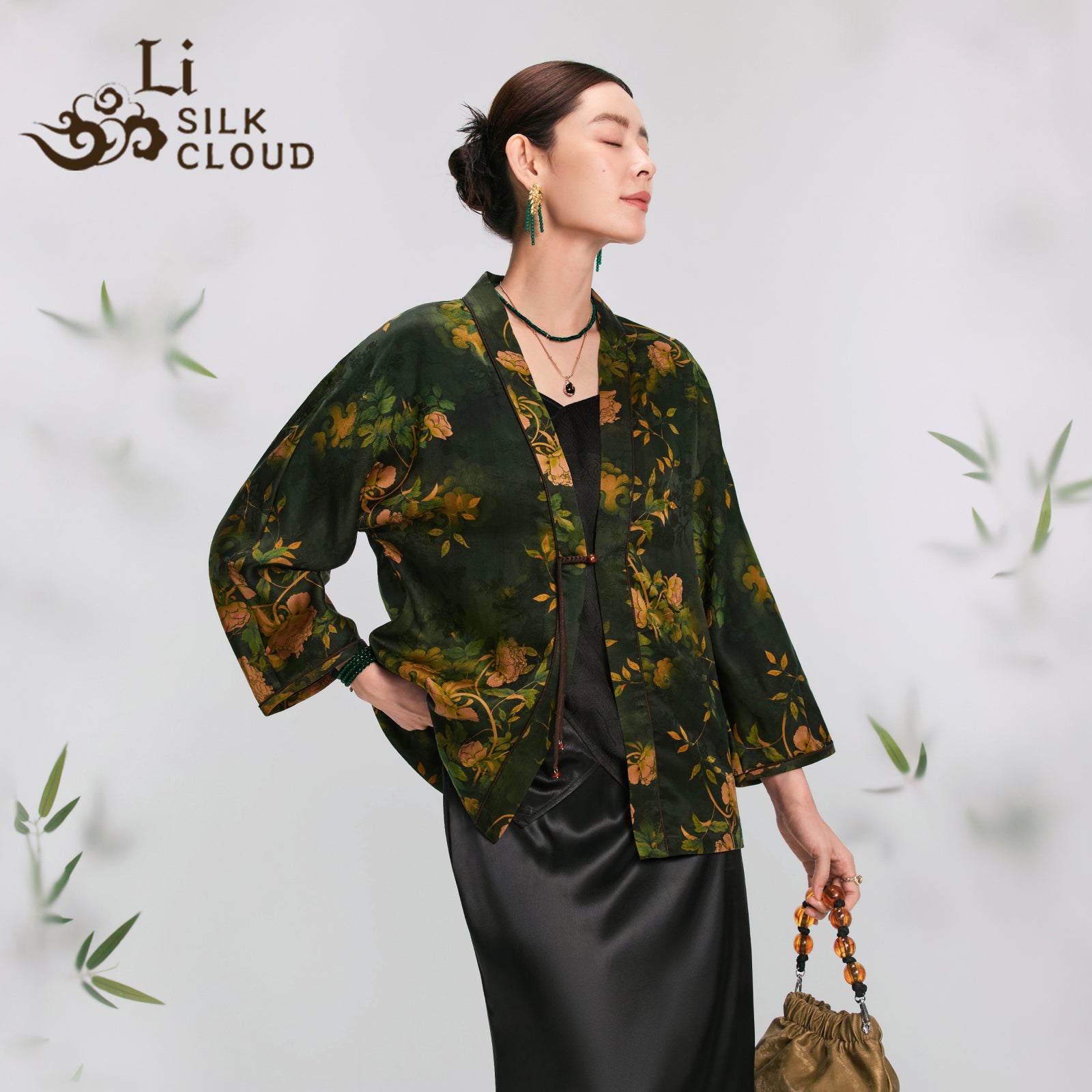 Peony Forest Green Gambiered Silk Jacket Chinese StyleFlattering Neck Shoulder Regal   Guangdong Black PearGambiered Guangdong Gauze xiangyunsha