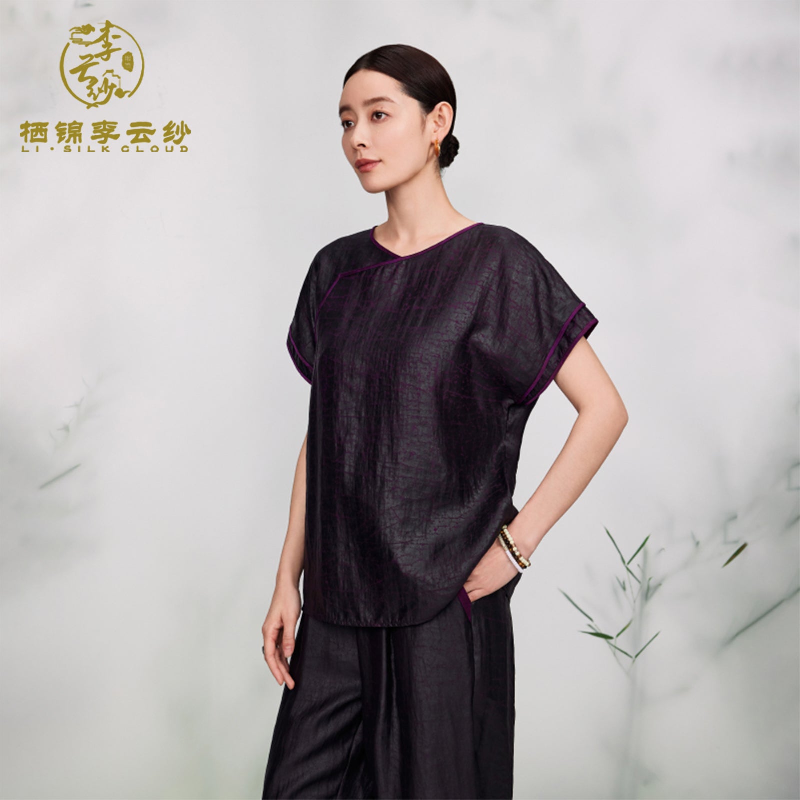 Top - 100% Mulberry Silk,Elegant Oriental Silk Turtle Crack Pattern Guangdong Black Pearl Gambiered Guangdong Gauze xiangyunsha