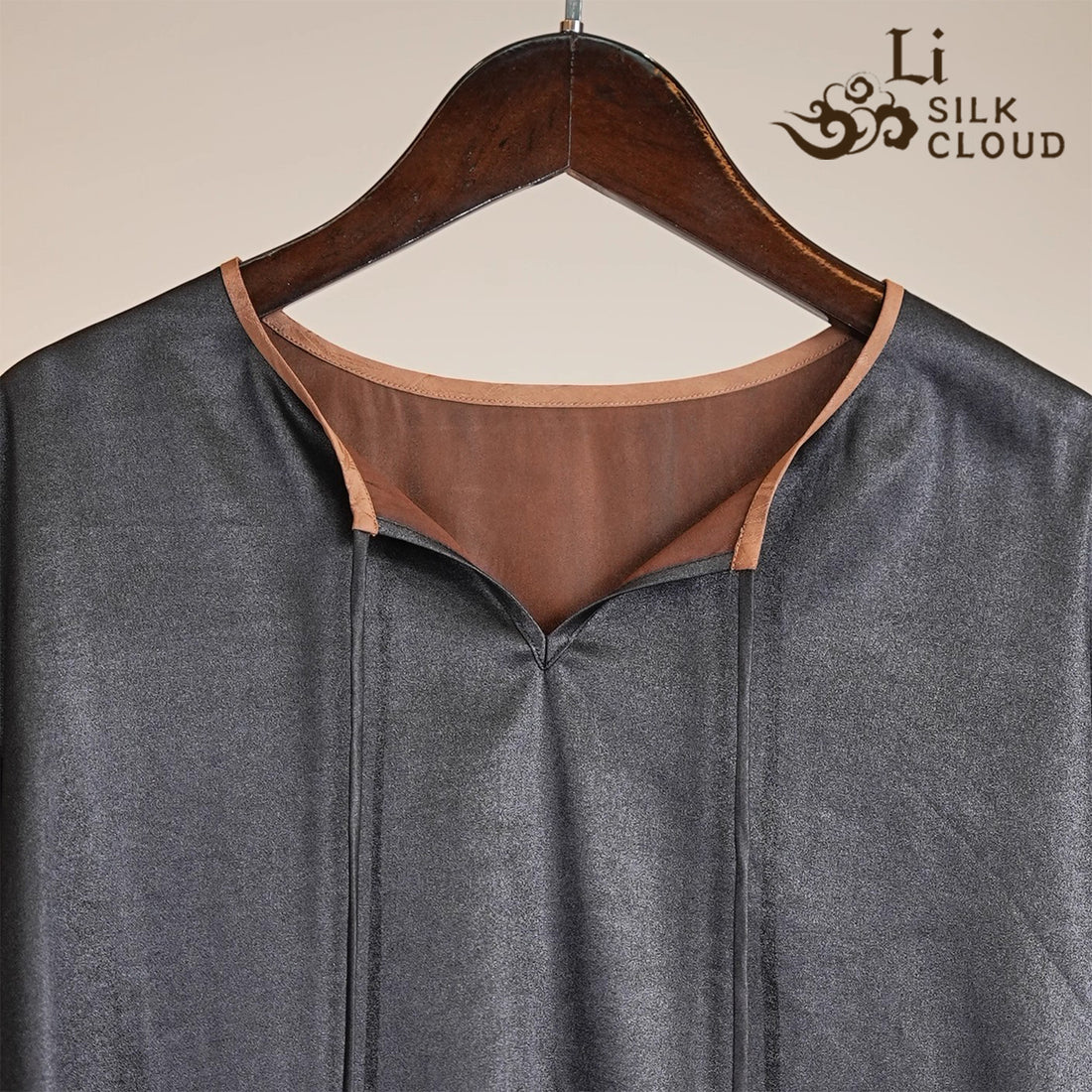New Chinese-style lightweight top | Silk Xiangyunsha fabric Cloud-like softness, skin-friendly, slimming Guangdong Black Pear Gambiered Guangdong Gauze xiangyunsha