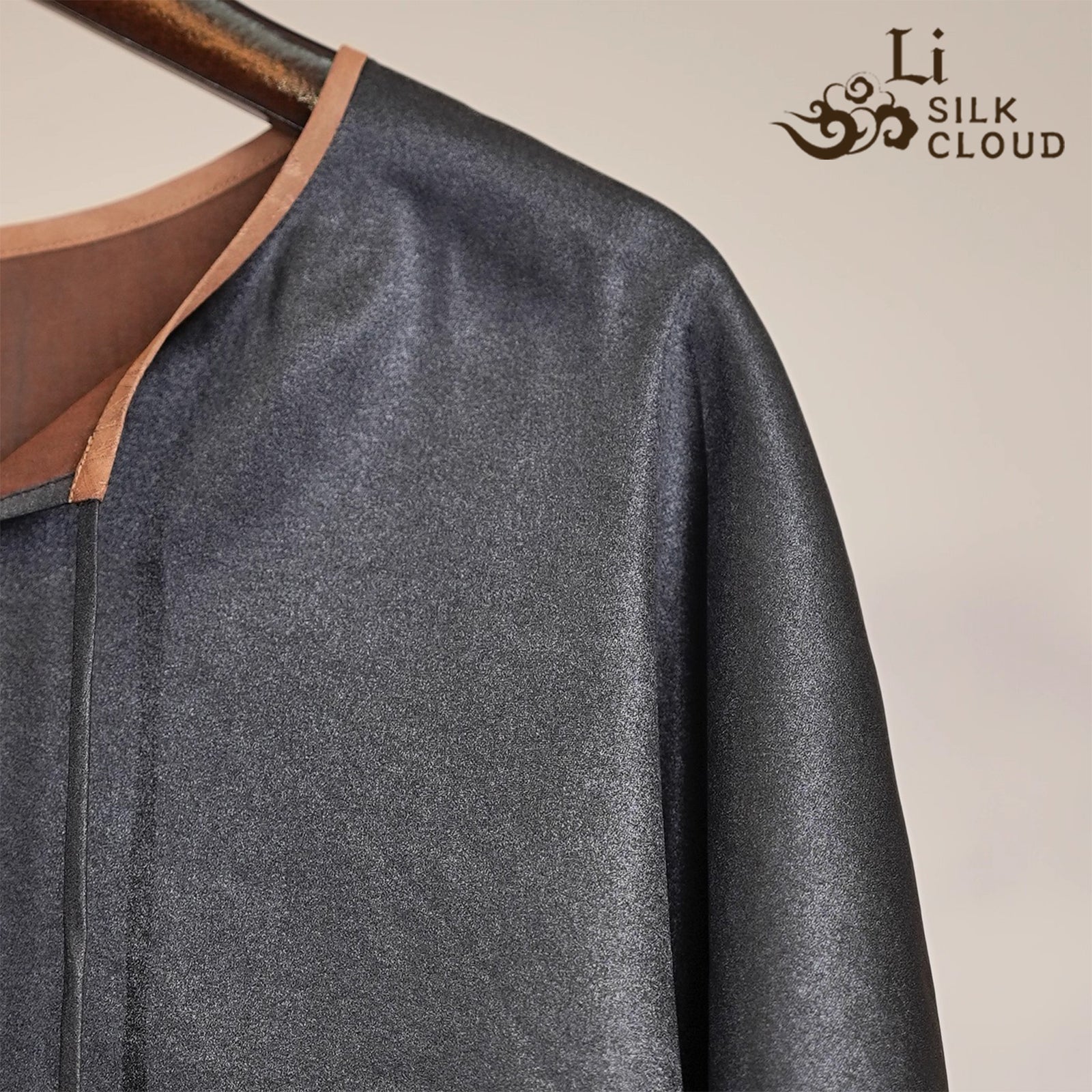 New Chinese-style lightweight top | Silk Xiangyunsha fabric Cloud-like softness, skin-friendly, slimming Guangdong Black Pear Gambiered Guangdong Gauze xiangyunsha