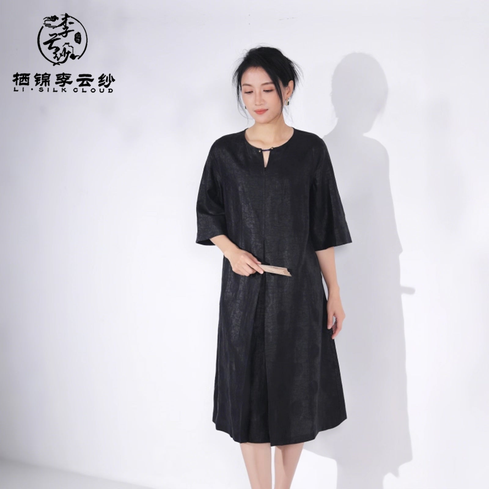 New Chinese-style casual dress with eye-catching openwork details Guangdong Black Pearl Gambiered Guangdong  Gauze xiangyunsha