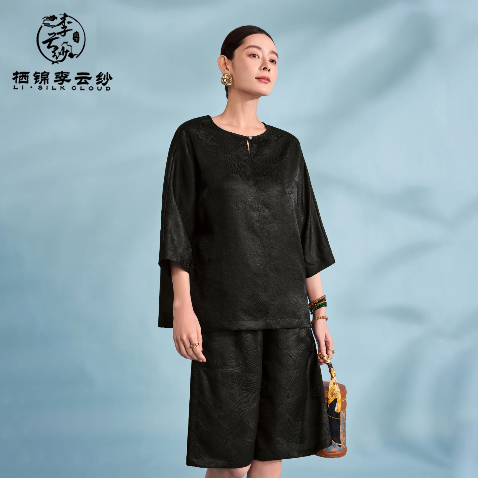 Half Sleeve Blouse - 100% Mulberry Silk，Comfortable Silk Top Guangdong Black Pearl Gambiered Guangdong Gauze xiangyunsha