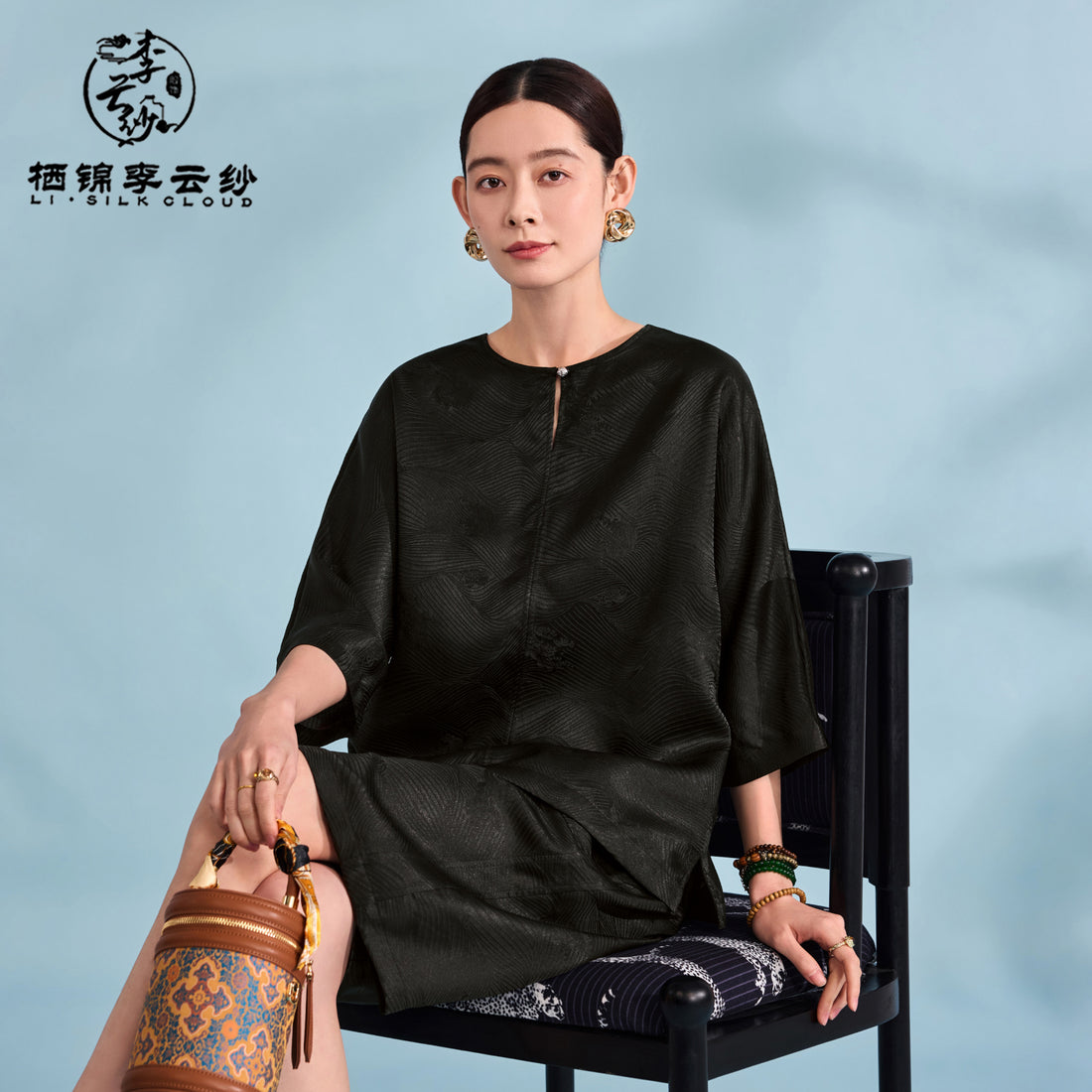 Half Sleeve Blouse - 100% Mulberry Silk，Comfortable Silk Top Guangdong Black Pearl Gambiered Guangdong Gauze xiangyunsha