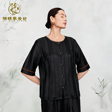 Xiangyunsha mature-style vertical pleated top · Cooling andbreathable   Guangdong Black Pearl Gambiered GuangdongGauze xiangyunsha