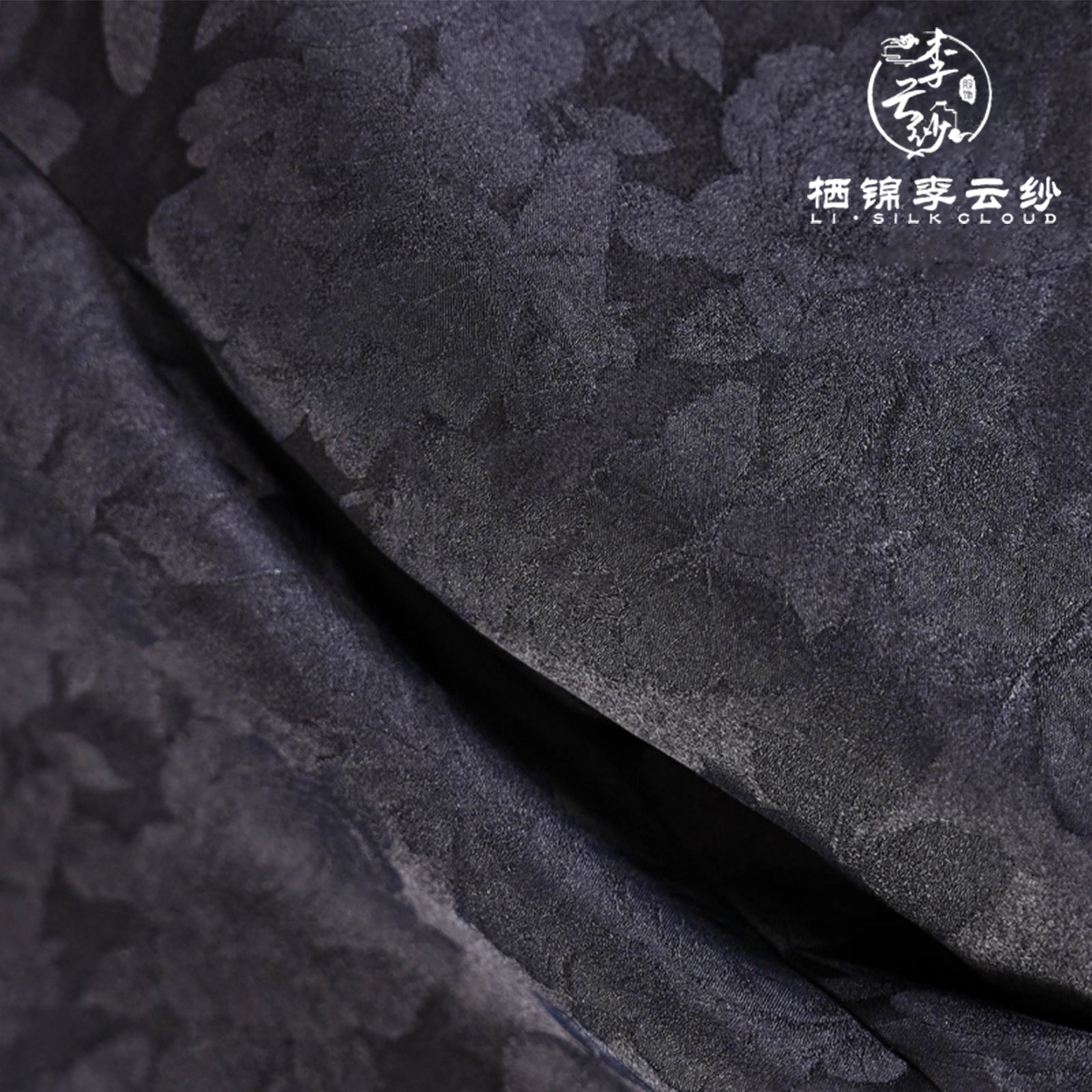 Black classic trousers Xiangyunsha fabric slightly drooping Guangdong Black Pearl Gambiered Guangdong Gauze xiangyunsha