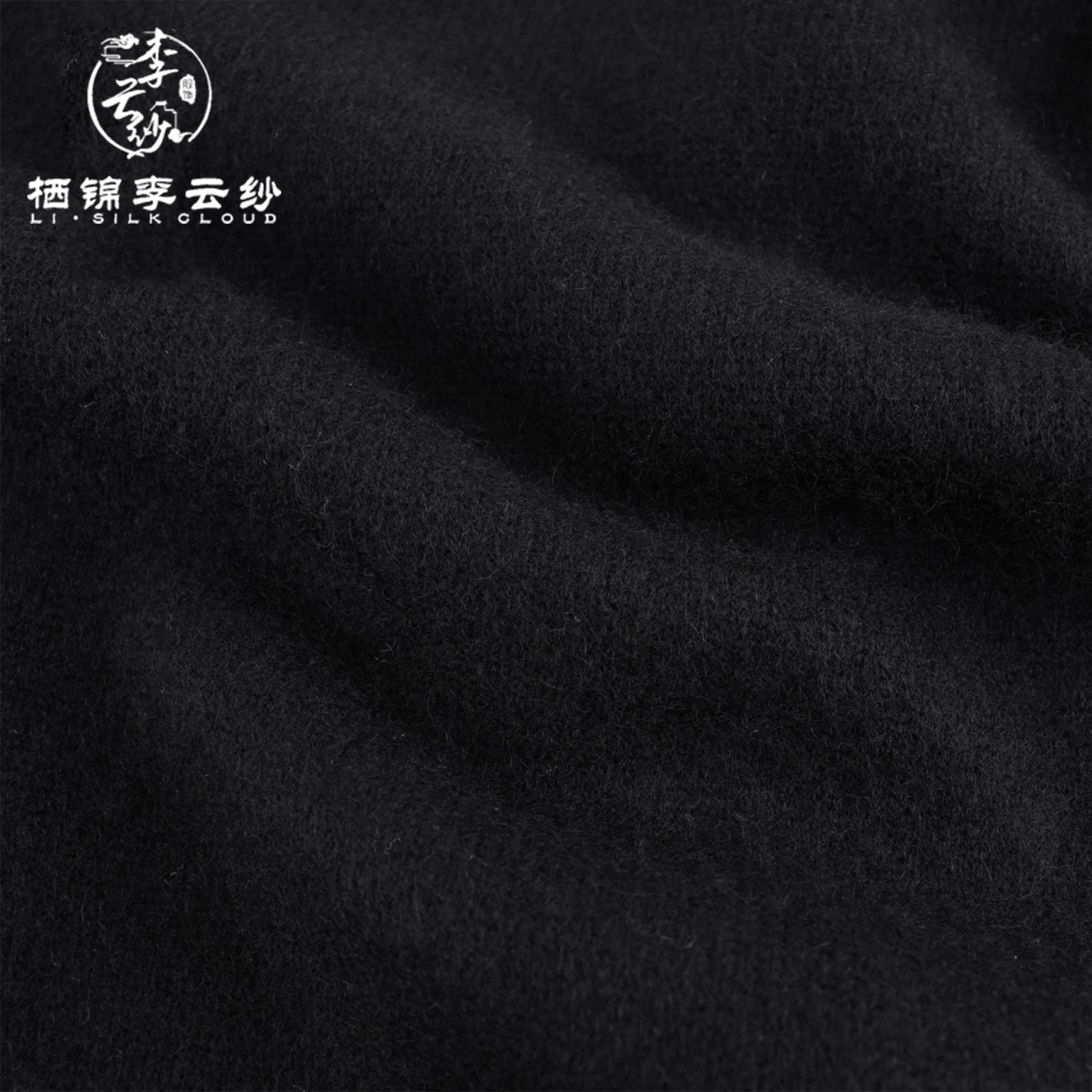 Cashmere Chinese-style coat . Handmade button fastenings. Curved hem Guangdong Black Pearl GambieredGuangdong Gauze xiangyunsha