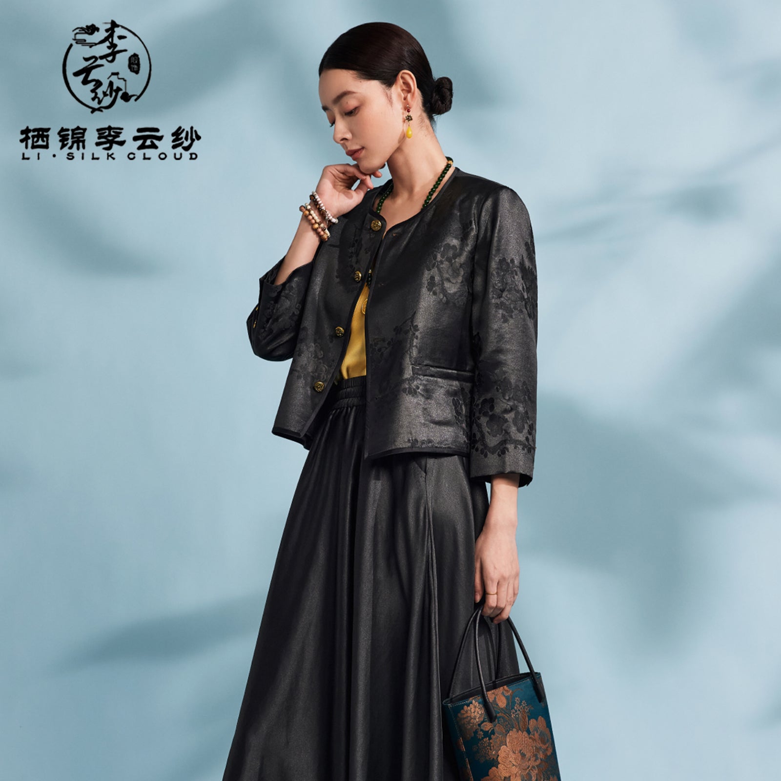 Xiangyunsha Embroidered Jacket | Slight sheen tranquilityblack | Guangdong Black Pearl Gambiered GuangdongGauze xiangyunsha