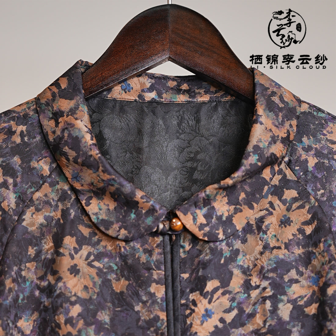 New Chinese Fragrant Cloud Veil TOP  Cloud Feeling SkinFriendly Fabric Must Have for Summer in Southeast Asia  Guangdong Black Pearl Gambiered Guangdong Gauze xiangyunsha