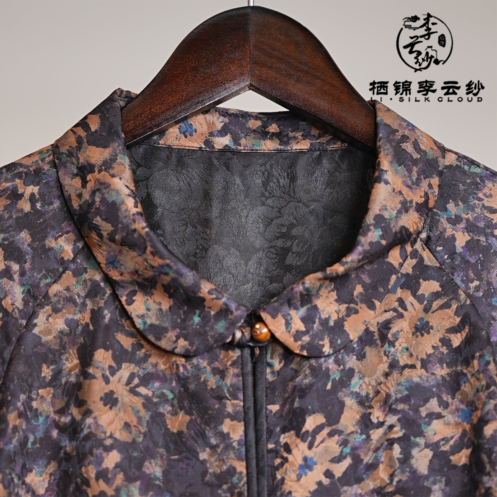 New Chinese Fragrant Cloud Veil TOP  Cloud Feeling SkinFriendly Fabric Must Have for Summer in Southeast Asia  Guangdong Black Pearl Gambiered Guangdong Gauze xiangyunsha