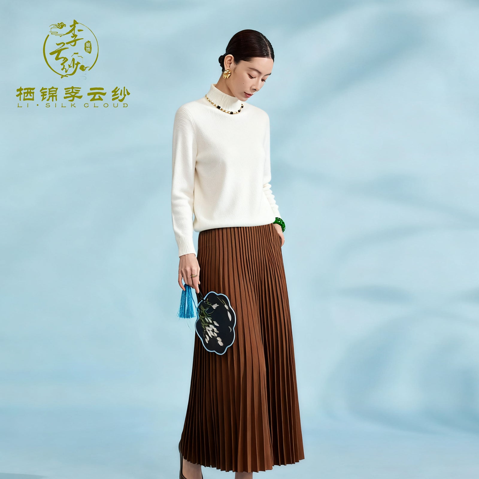 Guangdong Black Pearl Gambiered Guangdong Gauze xiangyunsha Top, Soft Skin-Friendly & Non-Irritating to Neck, Warm & Heat-Retaining, Gentle for Early Autumn Outer Wear, Non-Bulky for Late Autumn Layering