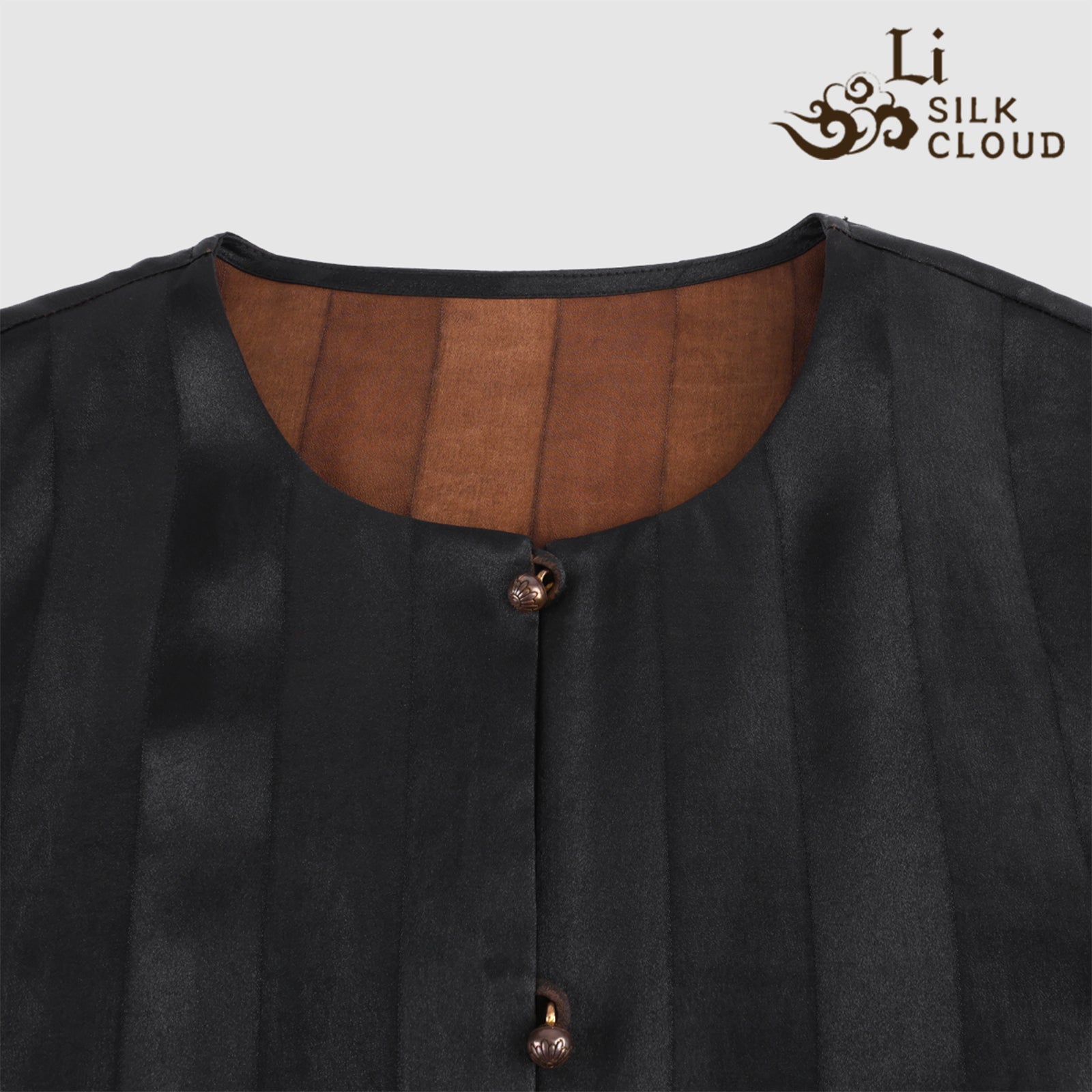 Xiangyunsha mature-style vertical pleated top · Cooling andbreathable   Guangdong Black Pearl Gambiered GuangdongGauze xiangyunsha