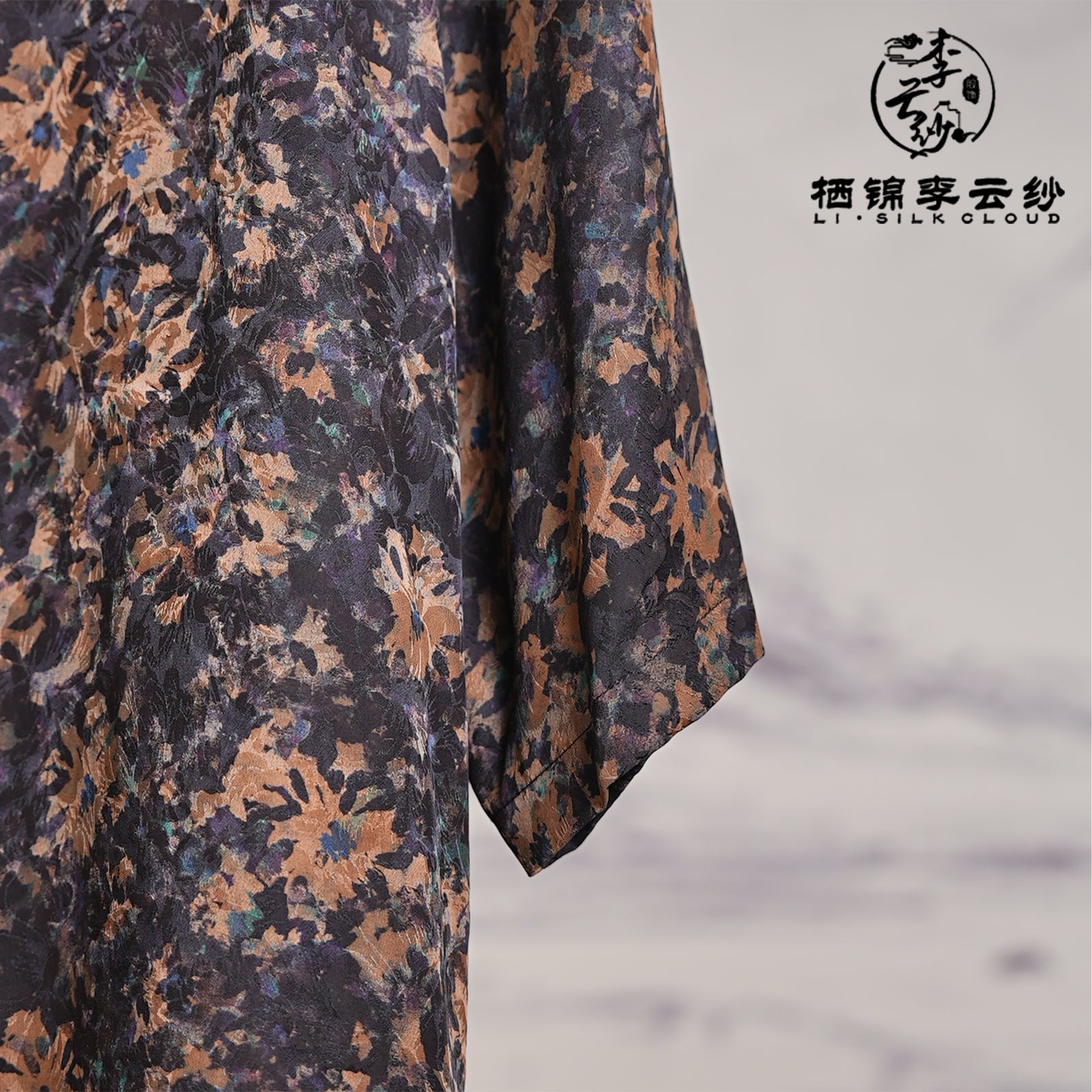 New Chinese Fragrant Cloud Veil TOP  Cloud Feeling SkinFriendly Fabric Must Have for Summer in Southeast Asia  Guangdong Black Pearl Gambiered Guangdong Gauze xiangyunsha