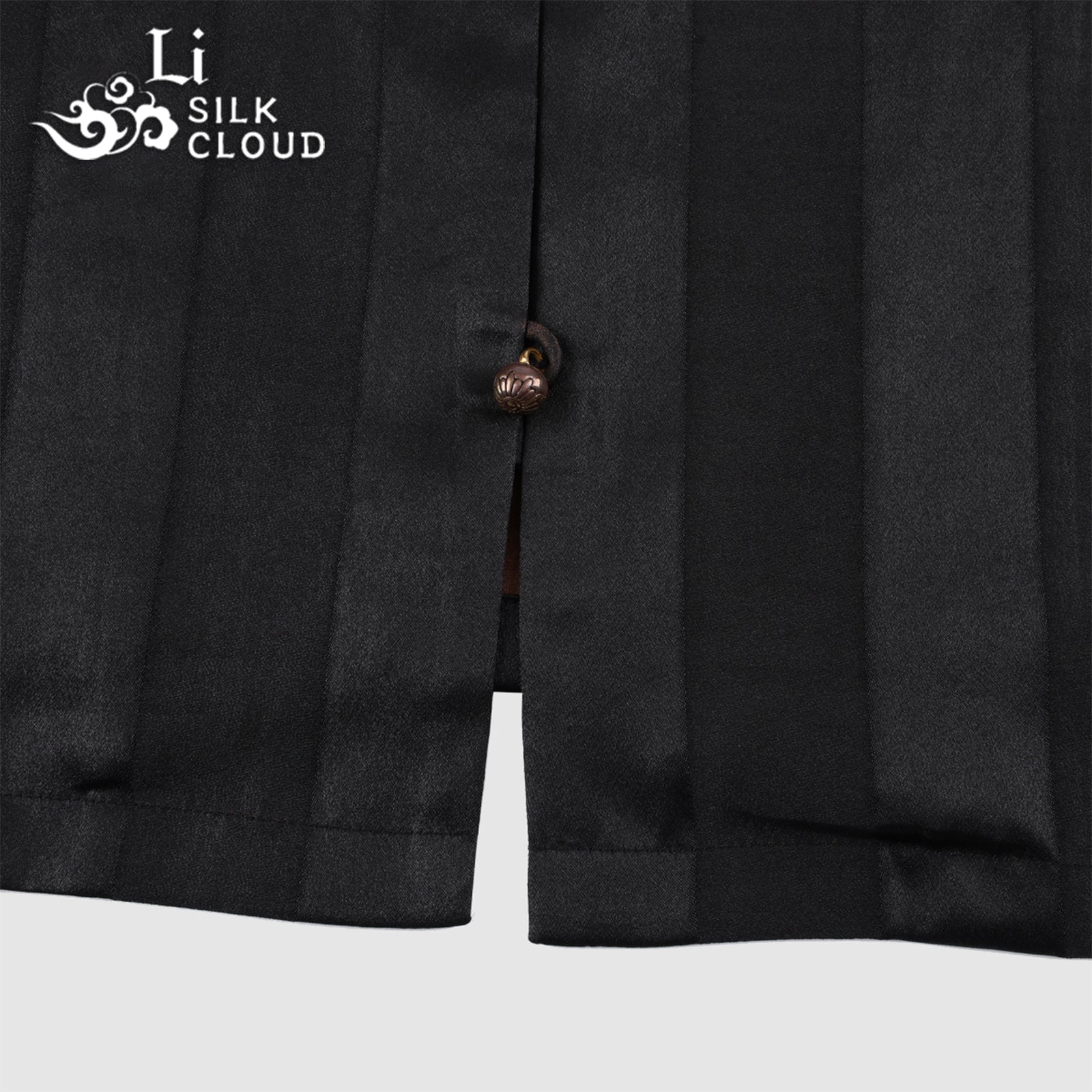 Xiangyunsha mature-style vertical pleated top · Cooling andbreathable   Guangdong Black Pearl Gambiered GuangdongGauze xiangyunsha