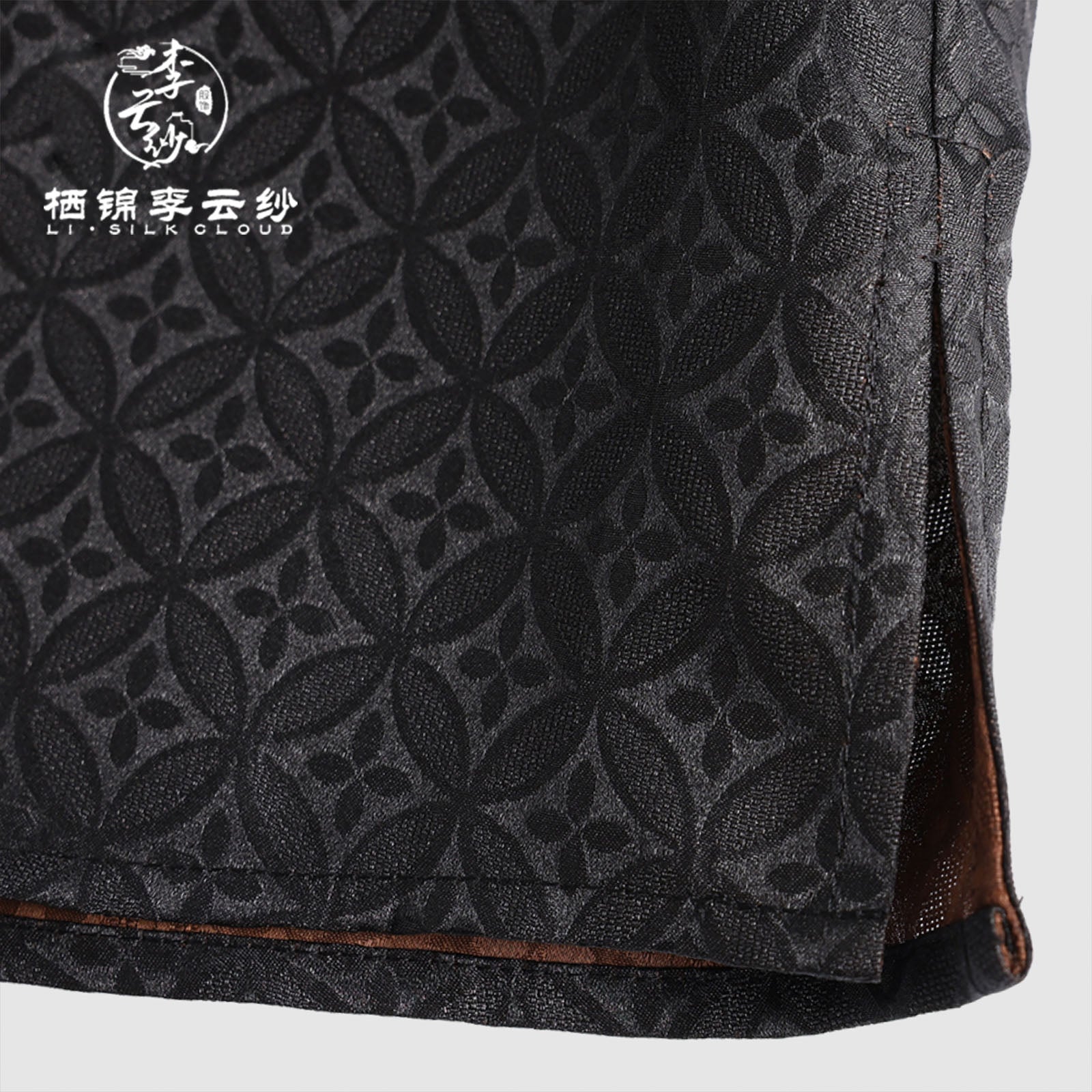 Xiangyunsha casual Top | Silent Black Micro-silhouette tailoring Guangdong Black Pearl Gambiered Guangdong Gauze xiangyunsha