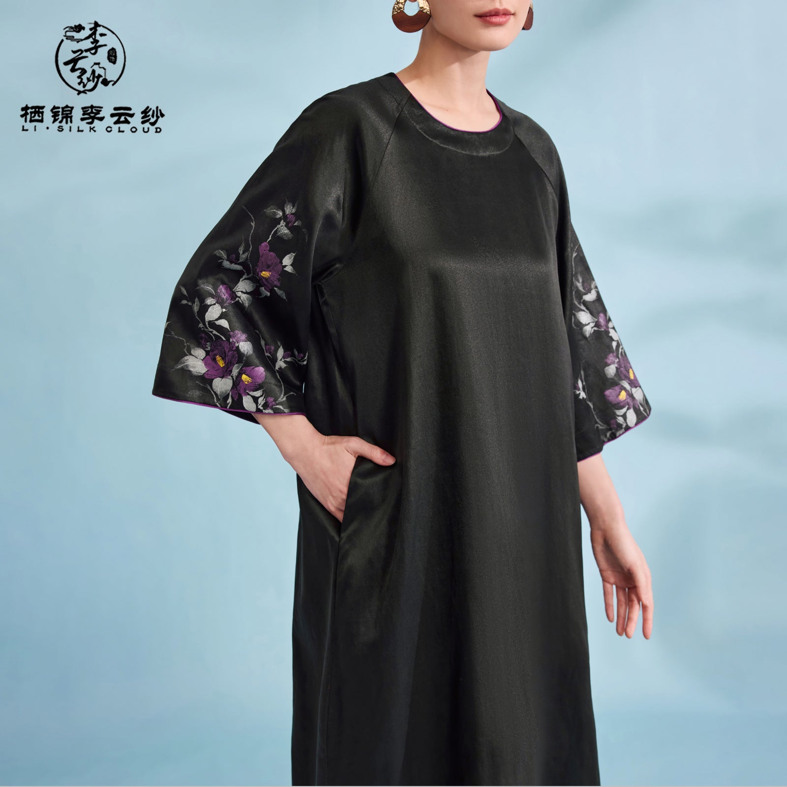 Dress - Skin-Friendly Glossy Silk, Exquisite Embroidery Patterns Guangdong Black Pearl Gambiered Guangdong Gauze xiangyunsha