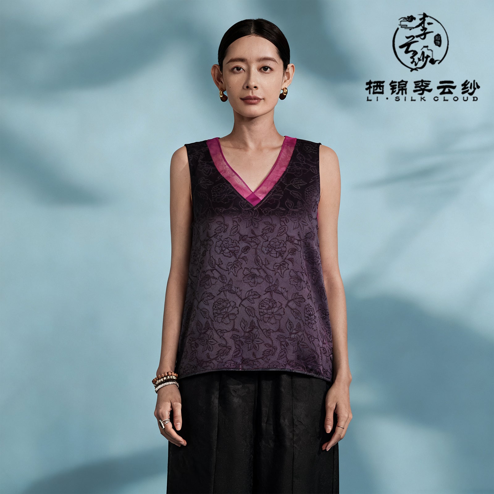 V-Neck Camisole Top ，Elegant Sleeveless Blouse, Oriental Silk Vest Guangdong Black Pearl Gambiered Guangdong Gauze xiangyunsha