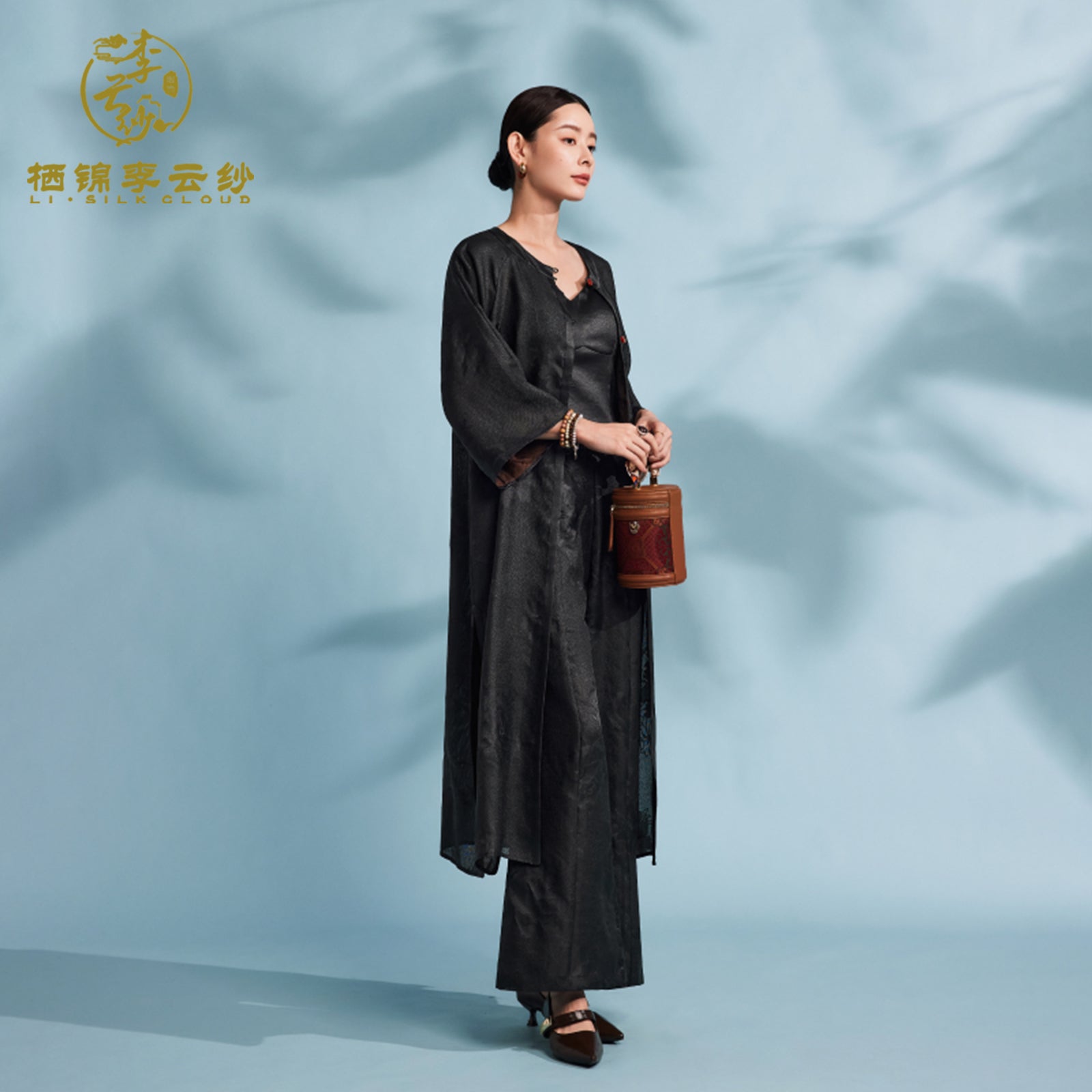Xiangyunsha Chinese Pleated Pants | Slim &elegantGuangdong Black Pear Gambiered GuangdongGauze xiangyunsha