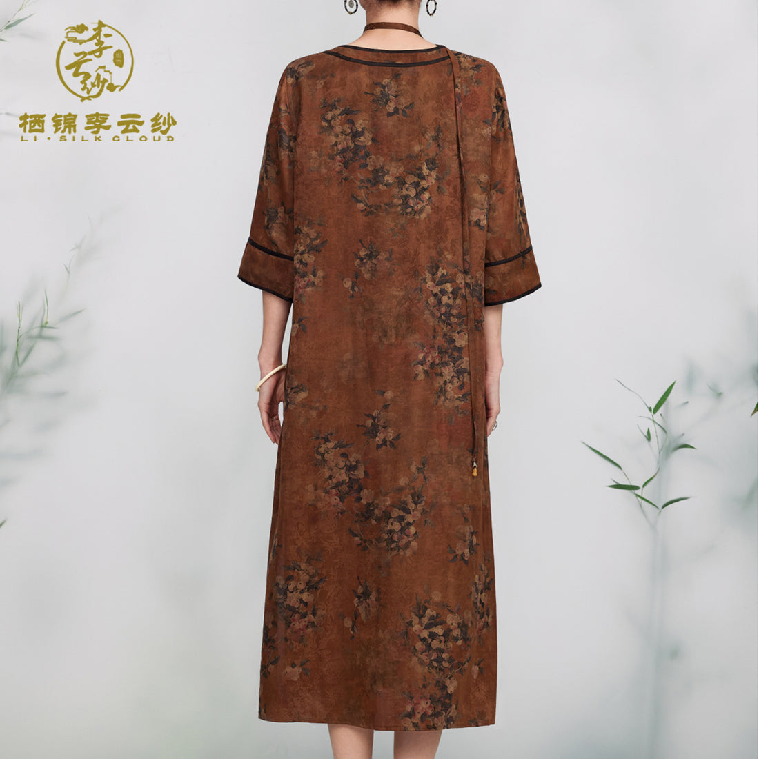 Dress - Chinese Classic Style with Vintage Prints, Authentic Silk Fabric Guangdong Gauze xiangyunsha