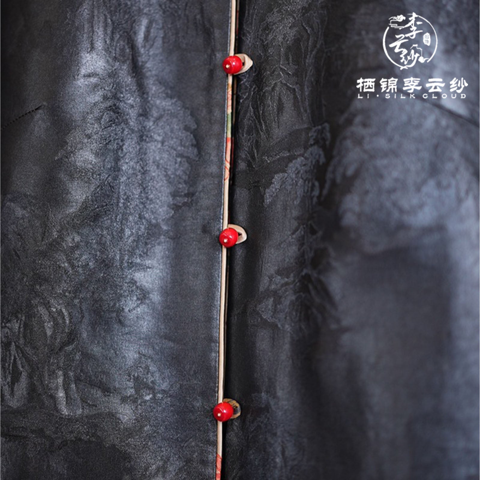 coat Hand-embroidered new Chinese-style Classical printon the cuffs | Good luck red single-breasted button Guangdong Black Pearl Gambiered Guangdong Gauze xiangyunsha