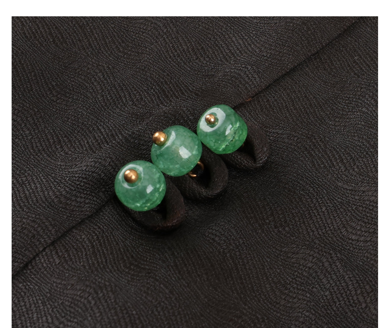 Xiangyunsha New Chinese-style top .Tie-up Design · jade-colored buttons Guangdong Black Pearl GambieredGuangdong Gauze xiangyunsha